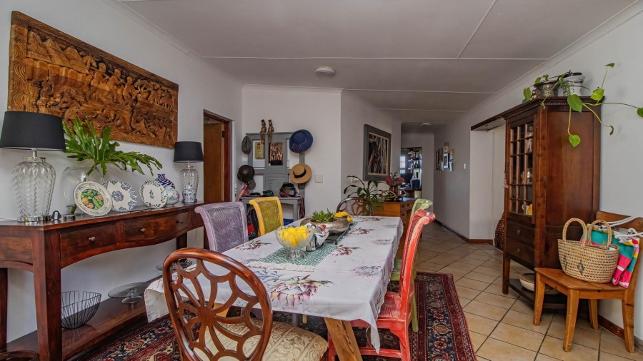 5 Bedroom Property for Sale in Fraaiuitsig Western Cape